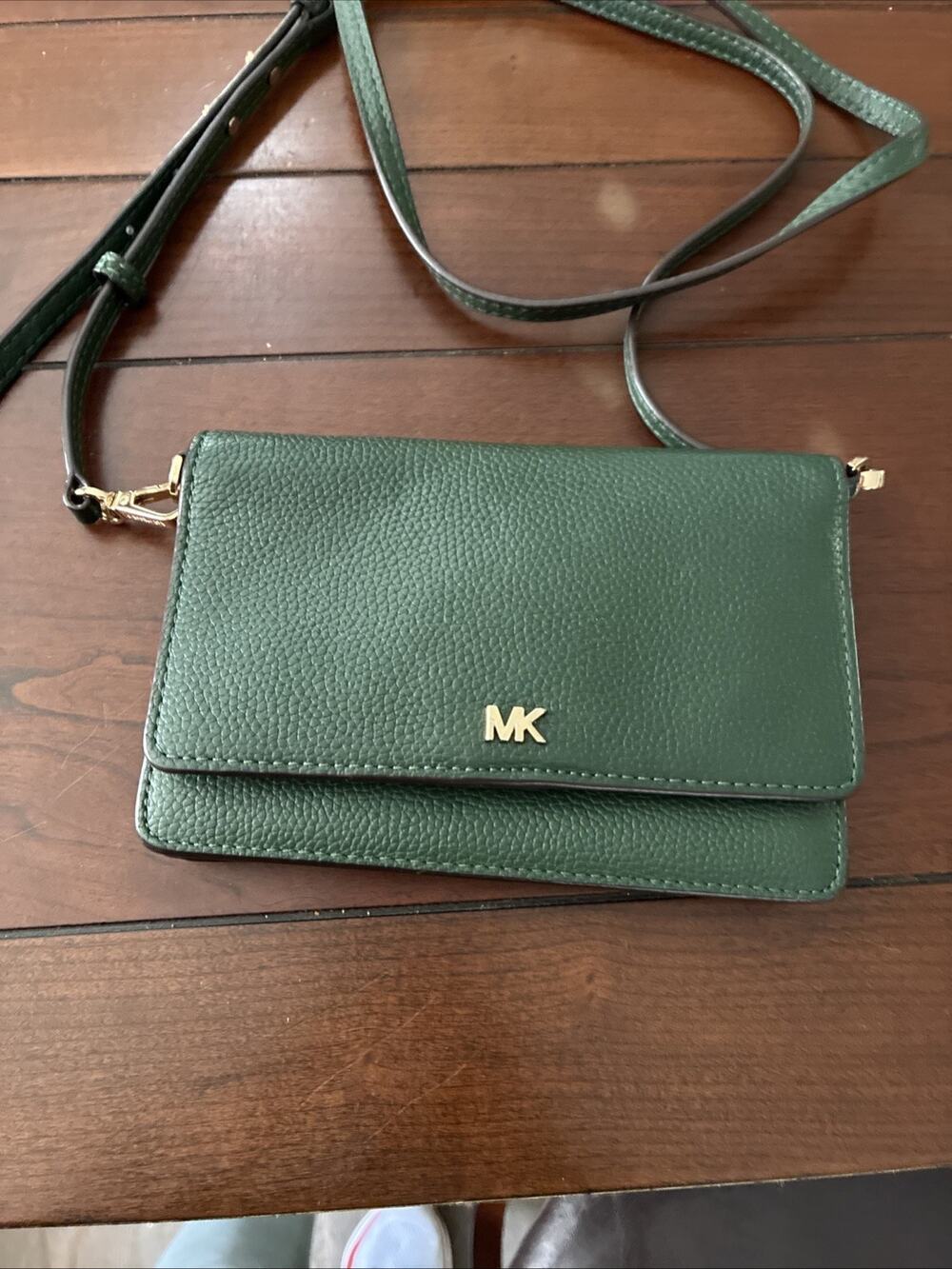 Michael Kors Pebbled Leather Smart Phone Crossbody Wallet Bag Dark Green